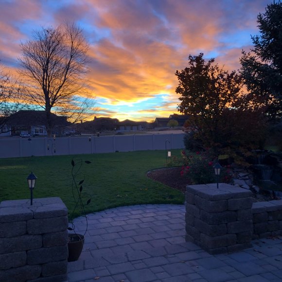 Meet your Posher, Julia - Picture 2 of 11